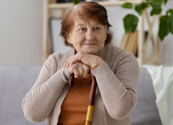 centro fisioterapia en el cabanyal - anciana