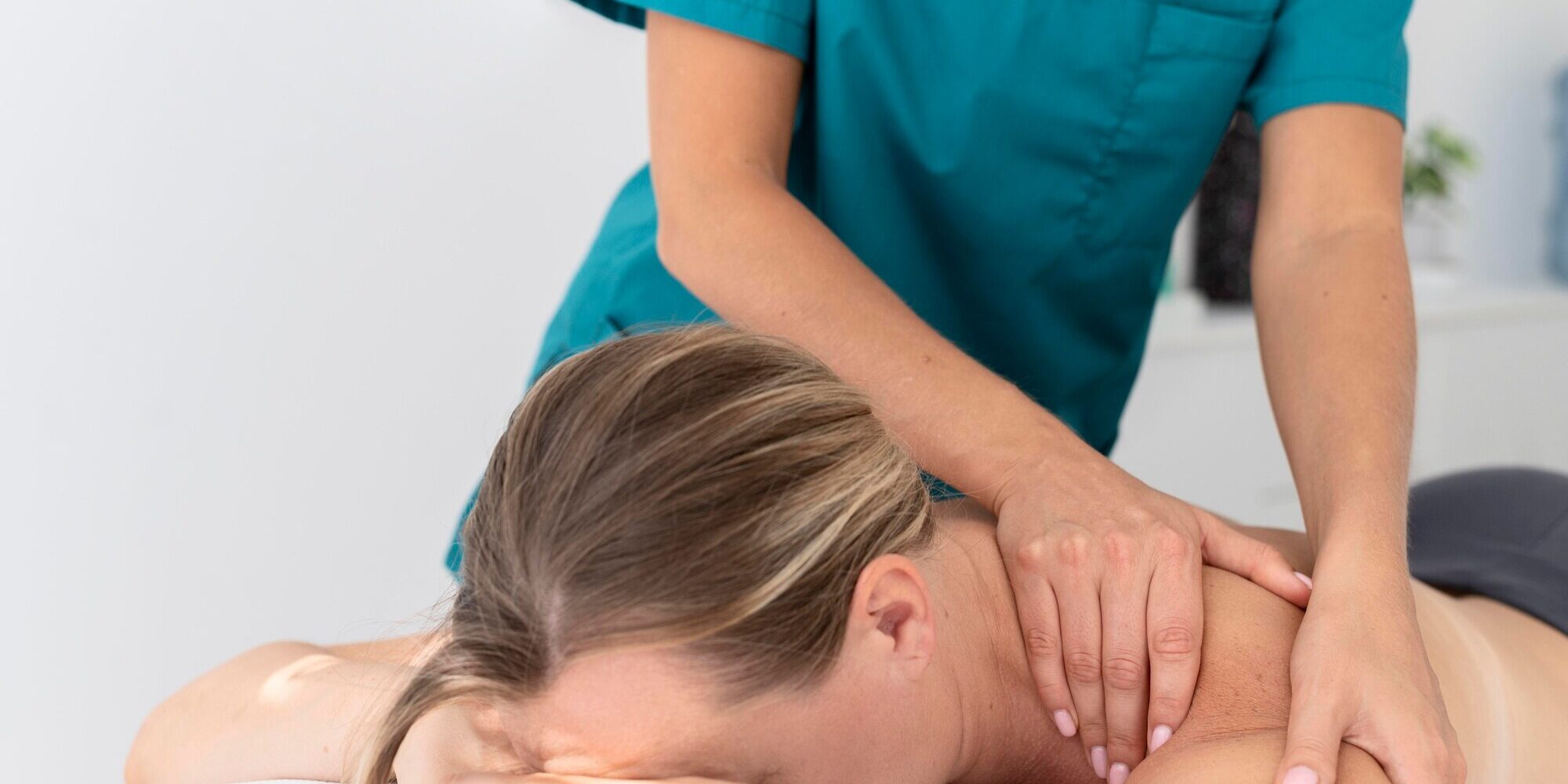 clínica de fisioterapia en el Cabanyal-espalda