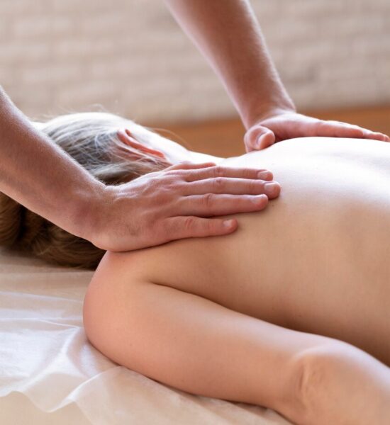 masaje relajante en Valencia-espalda